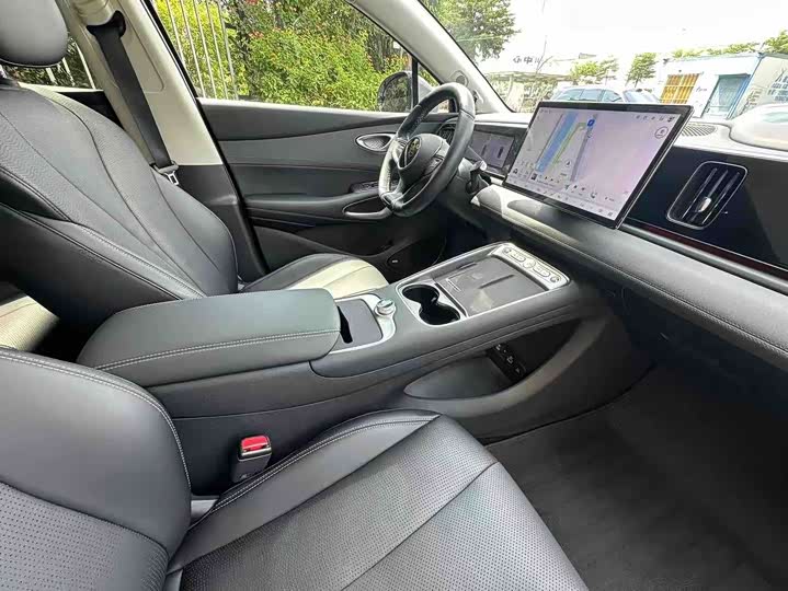 BYD Sea Lion 05 EV, 2025 — фото 7 из 9