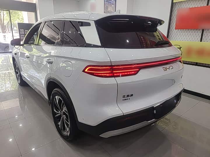BYD Song Pro Hybrid, 2024 — фото 5 из 9