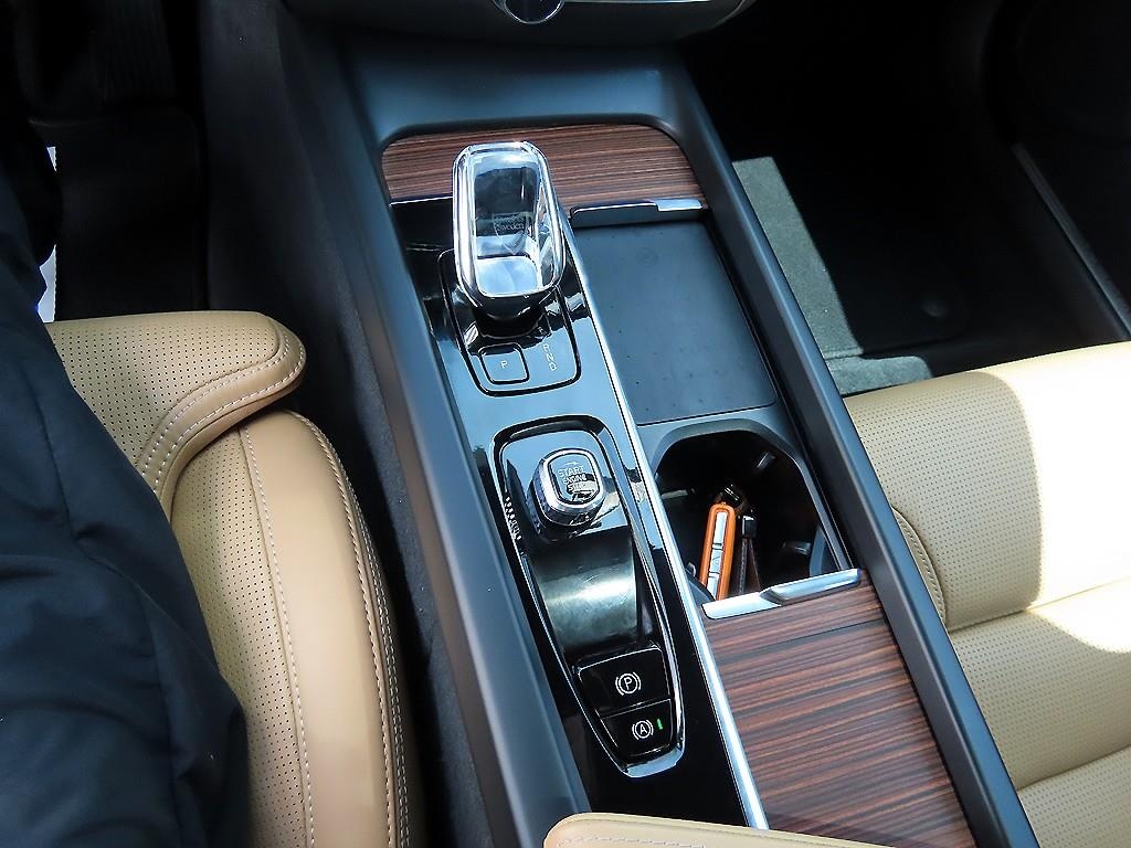 Volvo V60, 2022 — фото 10 из 12