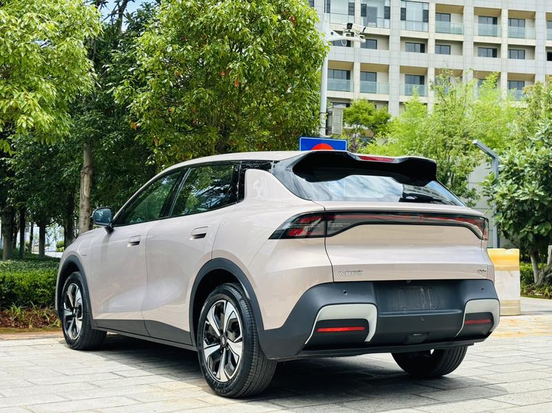Changan Qiyuan (Nevo) Q05, 2025 — фото 4 из 12