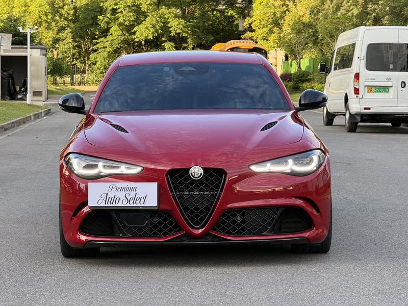 Alfa Romeo Giulia, 2025 — фото 2 из 12