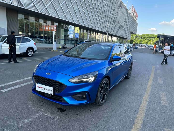 Ford Focus, 2021 — купить в Санкт-Петербурге под ключ