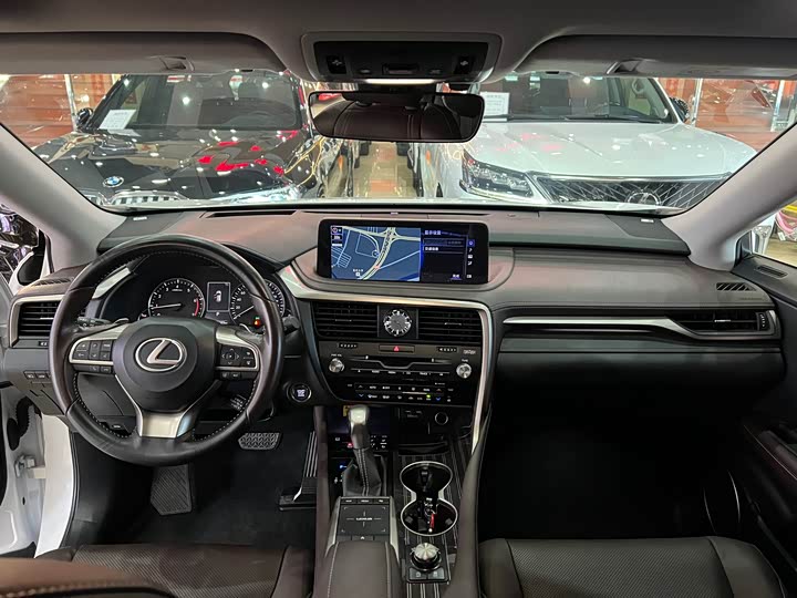 Lexus RX, 2022 — фото 11 из 12
