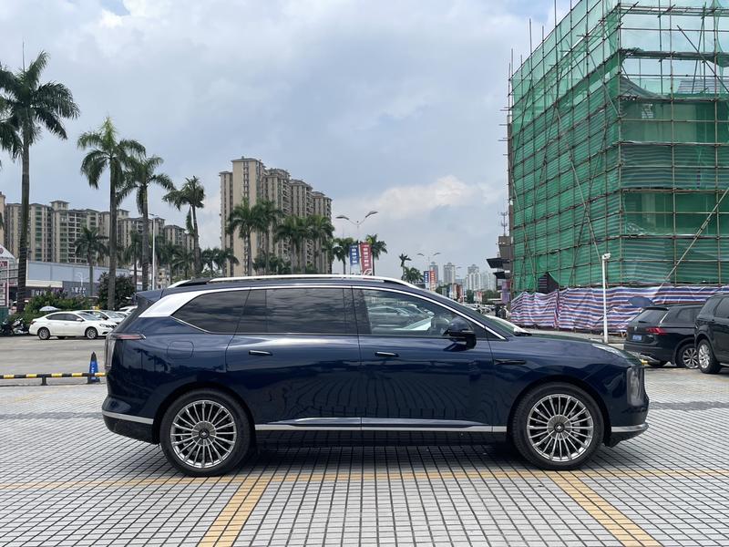 GAC Hyptec HL, 2025 — фото 8 из 12