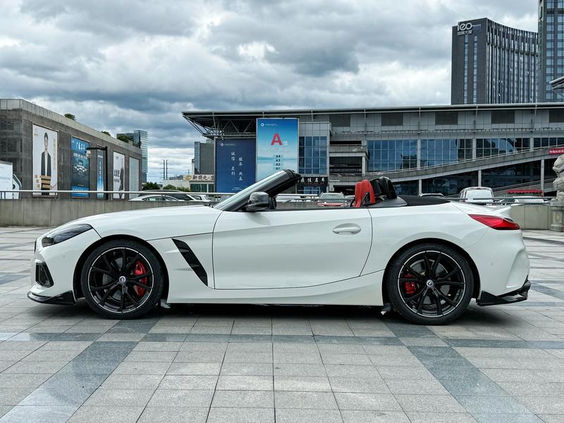 BMW Z4, 2023 — фото 3 из 9