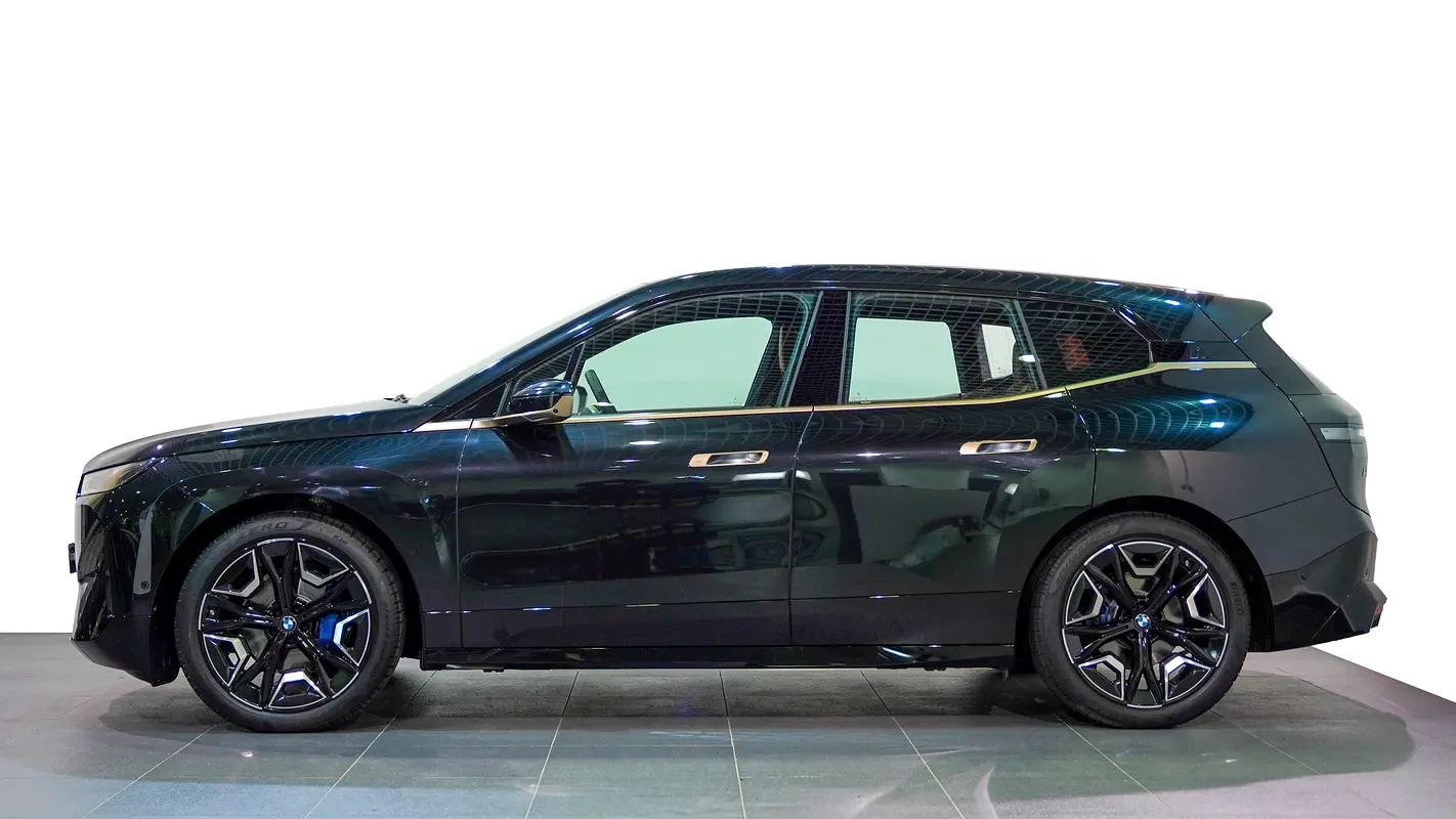 BMW iX, 2025 — фото 3 из 10