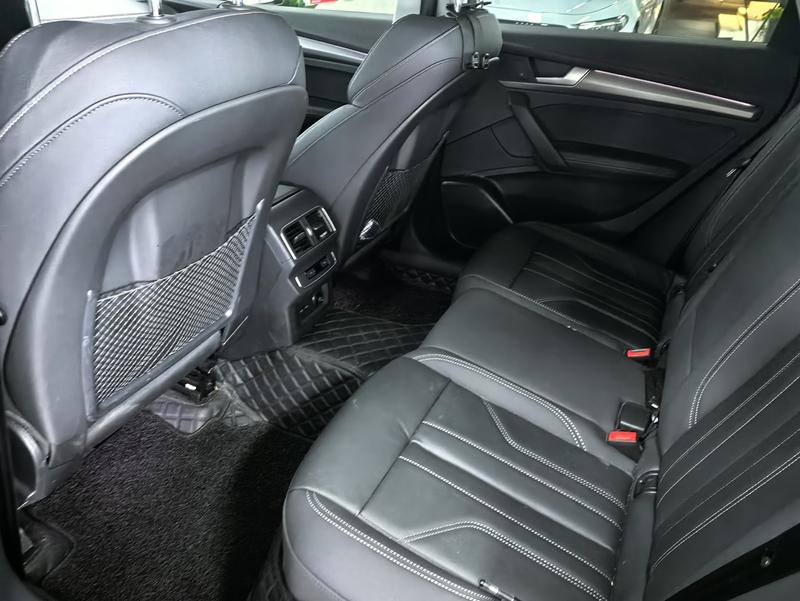 Audi Q5L Sportback, 2021 — фото 9 из 11