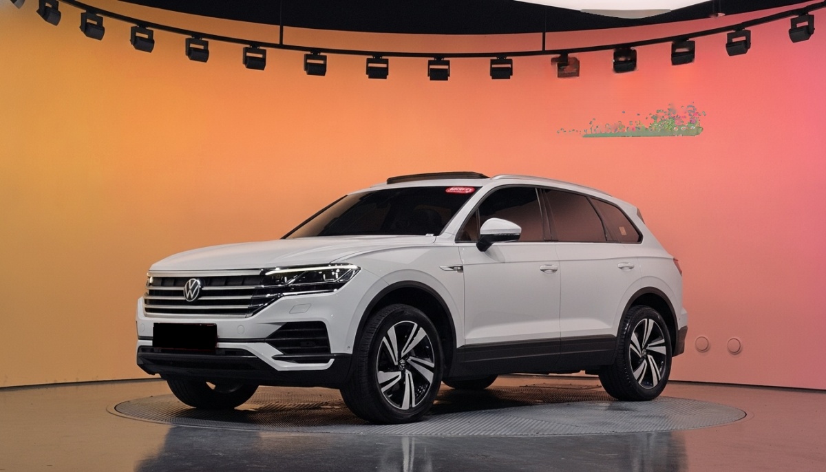 Volkswagen Touareg, 2023 — купить в Калуге под ключ