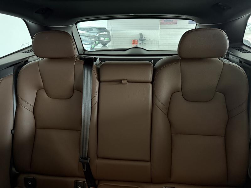 Volvo XC60, 2024 — фото 10 из 12