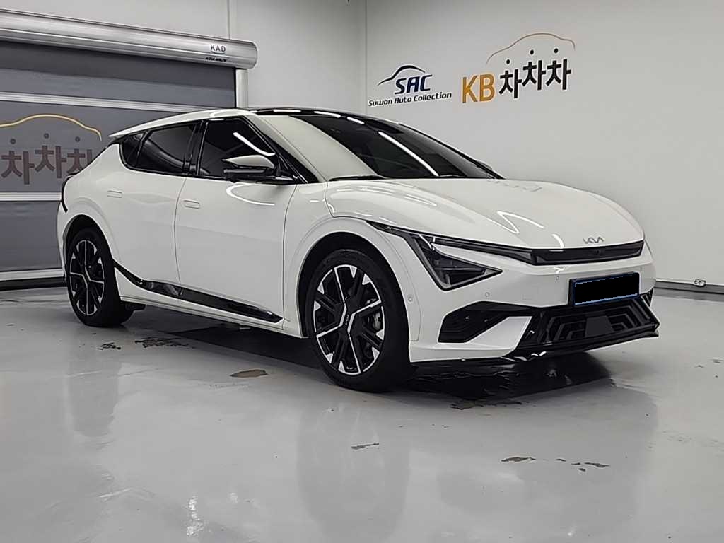 Kia EV6, 2024 — фото 4 из 12