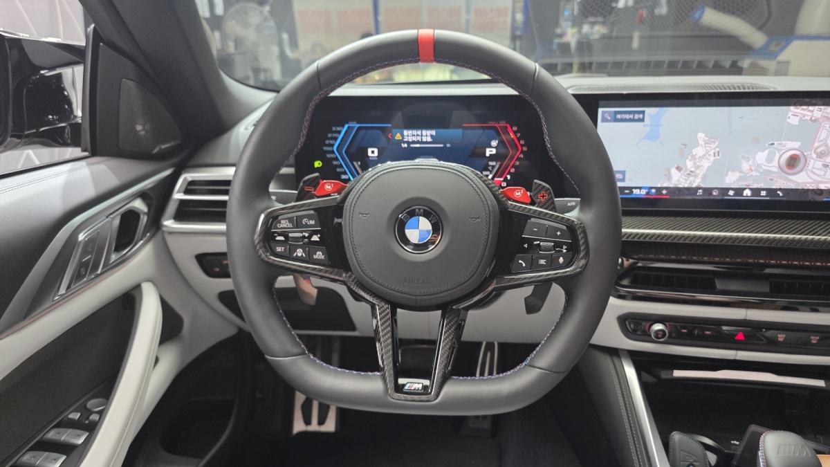 BMW M4, 2025 — фото 12 из 12