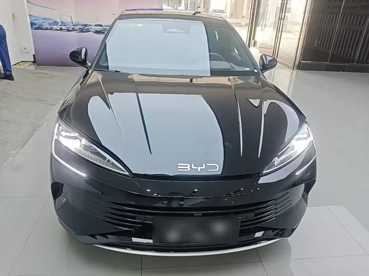 BYD Seal 07 DM-i Hybrid, 2026 — фото 3 из 9