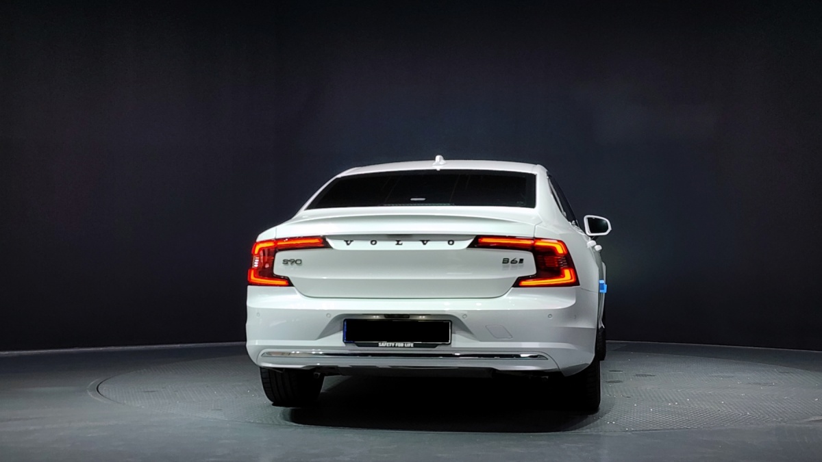 Volvo S90, 2024 — фото 4 из 12