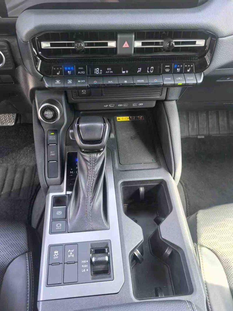 Toyota Prado, 2024 — фото 7 из 10