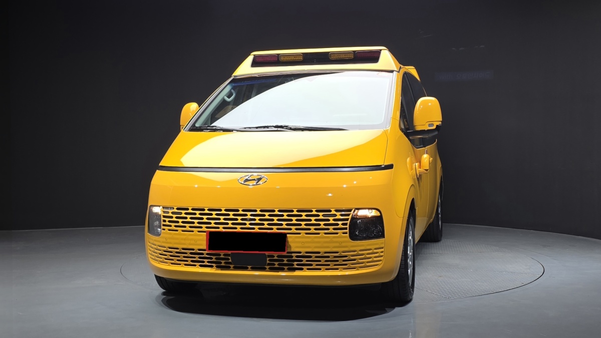 Hyundai Staria, 2023 — фото 3 из 12