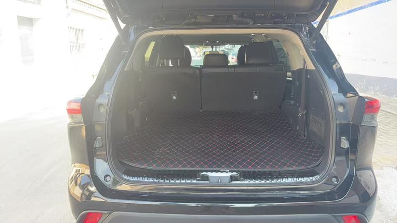Toyota Highlander, 2023 — фото 8 из 9