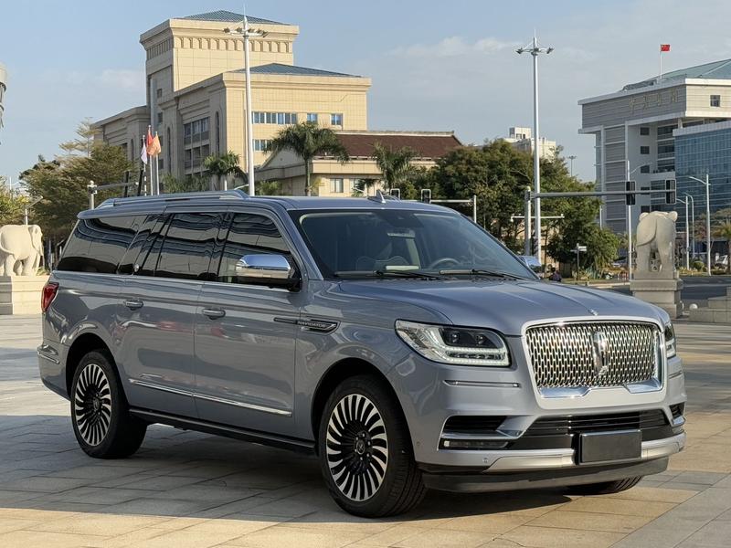Lincoln Navigator, 2021 — фото 3 из 12