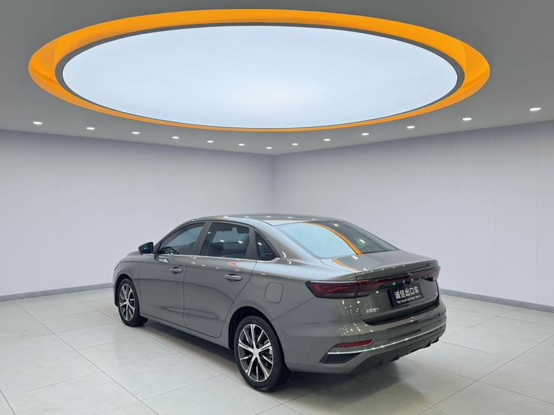 Geely Emgrand, 2022 — фото 4 из 12