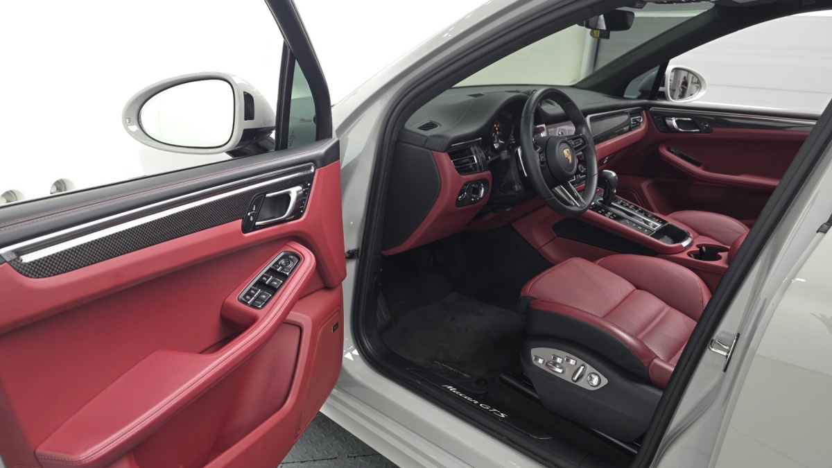 Porsche Macan, 2023 — фото 9 из 12