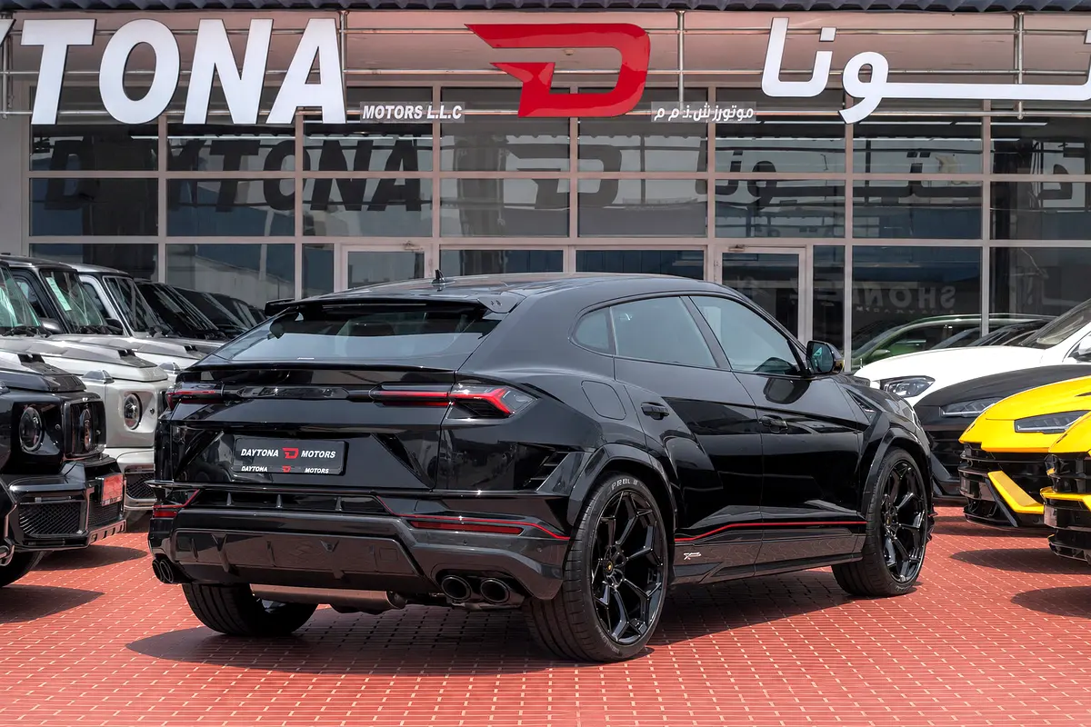 Lamborghini Urus, 2024 — фото 4 из 10