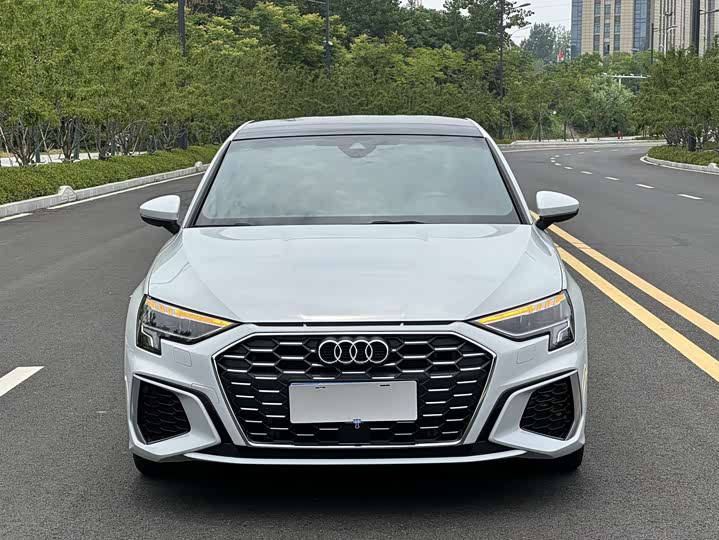 Audi A3, 2022 — фото 2 из 9