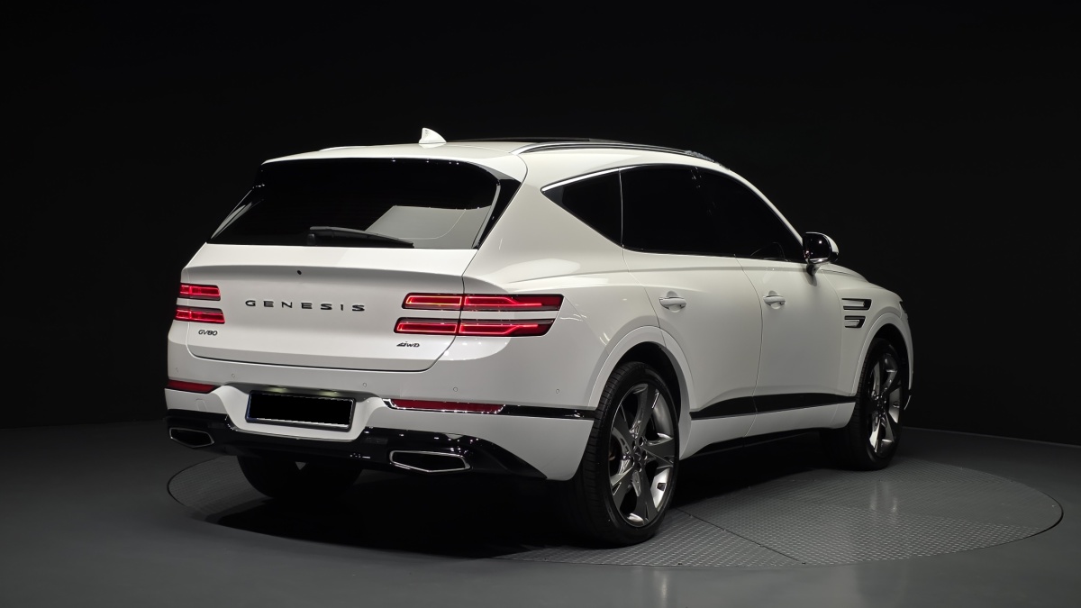 Genesis GV80, 2023 — фото 2 из 12