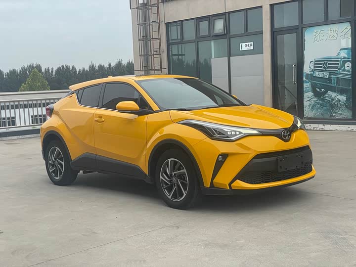 Toyota C-HR, 2022 — фото 3 из 12