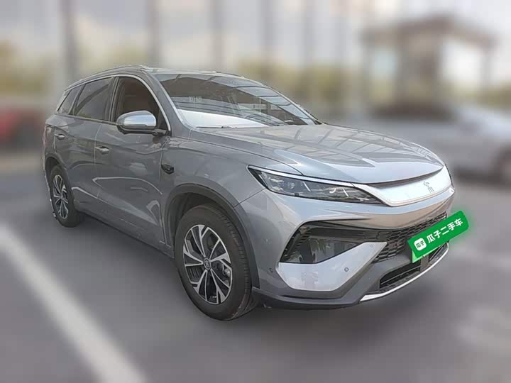 BYD Song Pro Hybrid, 2026 — фото 6 из 9