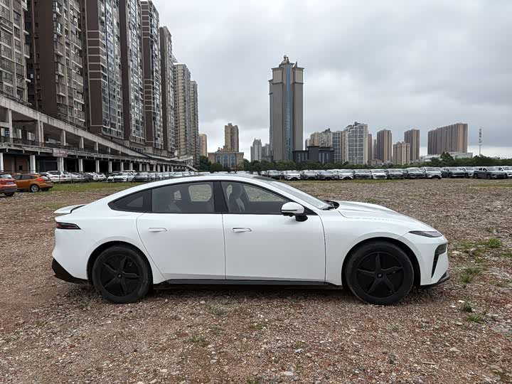 Dongfeng Yipai eπ 007, 2024 — фото 4 из 9