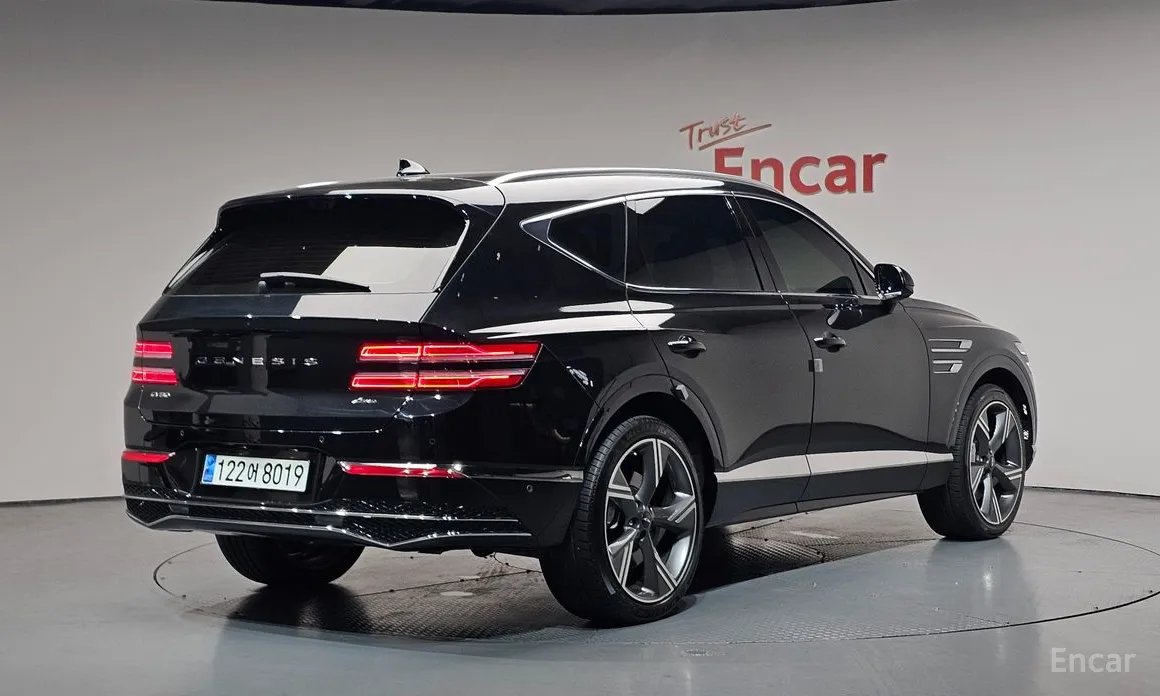 Genesis GV80, 2023 — фото 2 из 12
