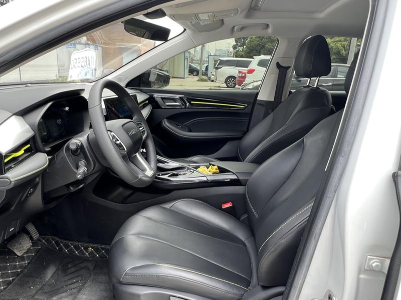 Roewe i5, 2022 — фото 11 из 12
