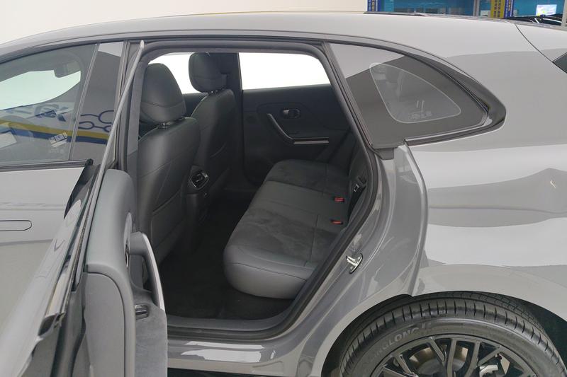 Leapmotor Lafa5, 2025 — фото 10 из 12