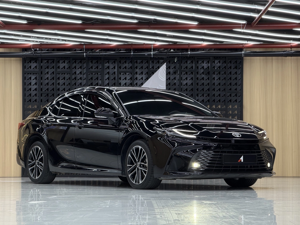 Toyota Camry, 2024 — фото 3 из 12