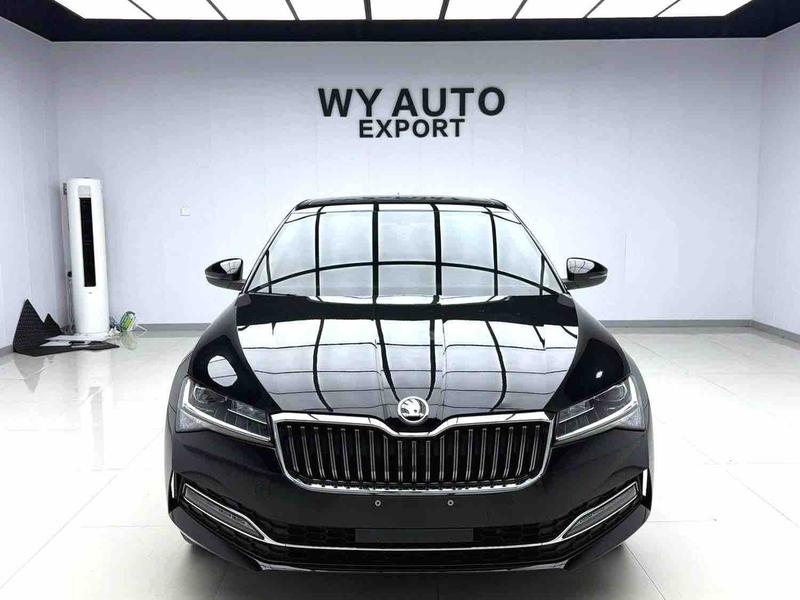 Skoda Superb, 2024 — фото 2 из 9
