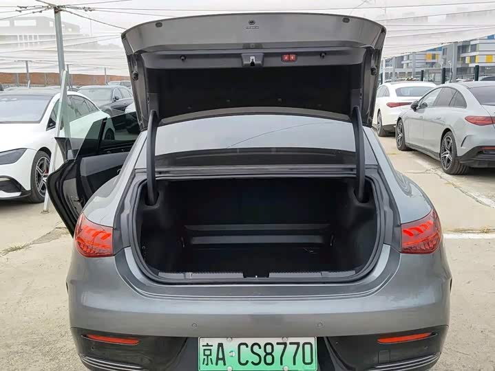 Mercedes-Benz EQE AMG, 2024 — фото 8 из 9