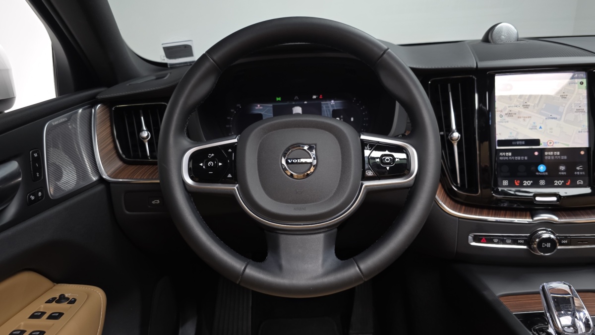 Volvo XC60, 2024 — фото 12 из 12