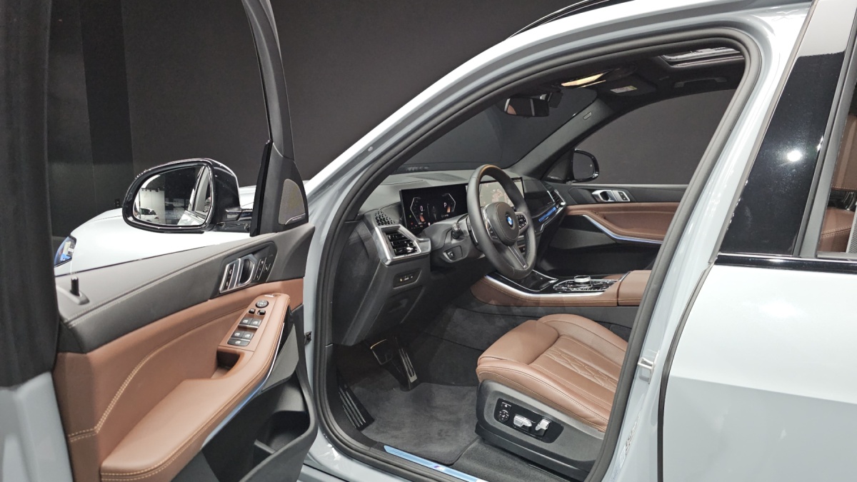 BMW X5, 2025 — фото 9 из 12