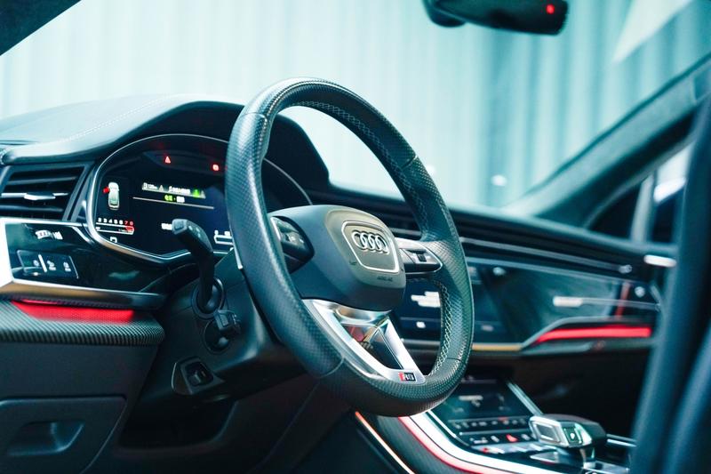 Audi RS Q8, 2021 — фото 7 из 11
