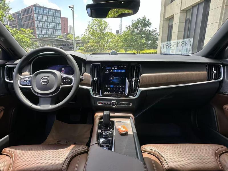Volvo V90, 2021 — фото 6 из 10