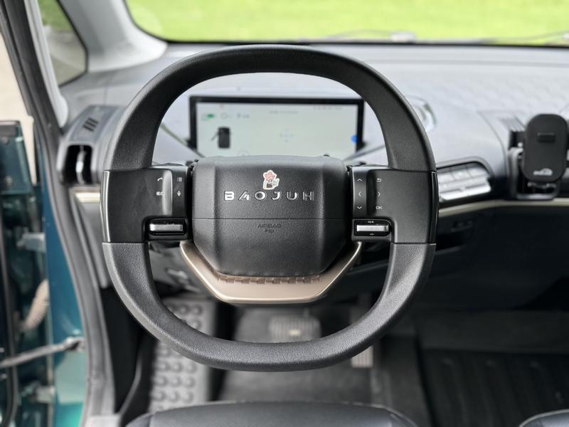 Baojun KiWi EV, 2022 — фото 10 из 12