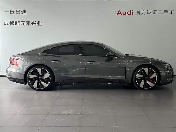 Audi e-tron GT, 2025 — фото 3 из 9