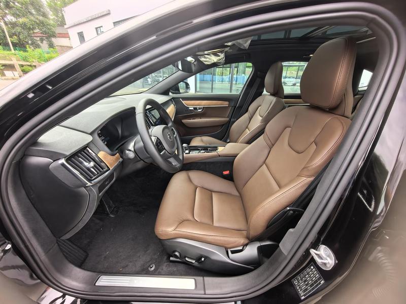 Volvo S90, 2025 — фото 9 из 12