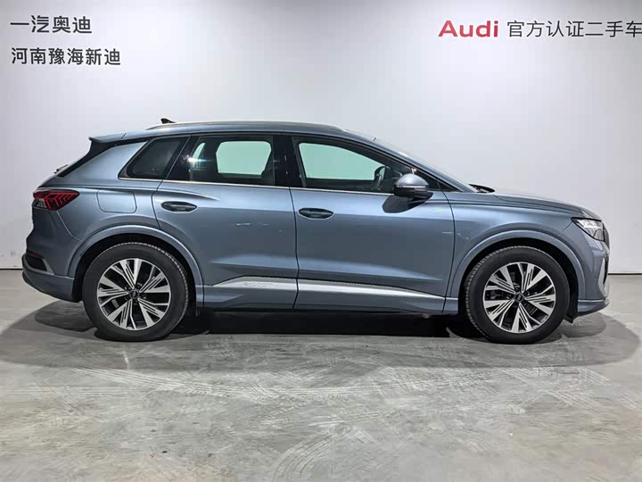 Audi Q4 e-tron, 2024 — фото 3 из 9