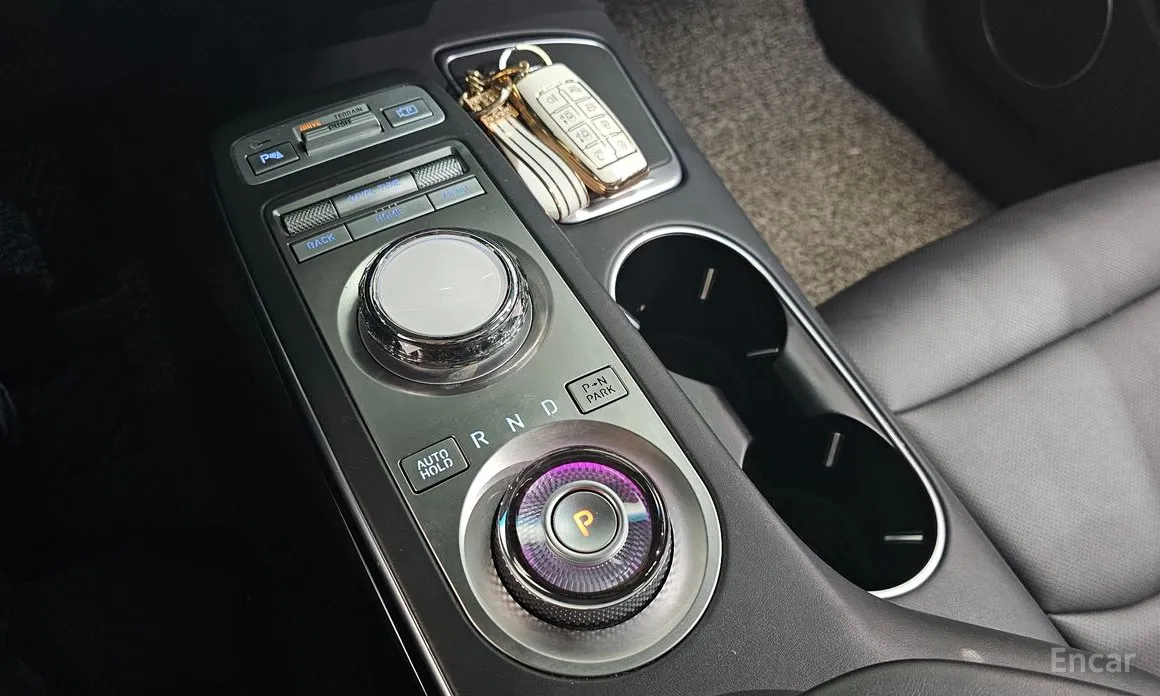 Genesis GV70, 2021 — фото 9 из 12