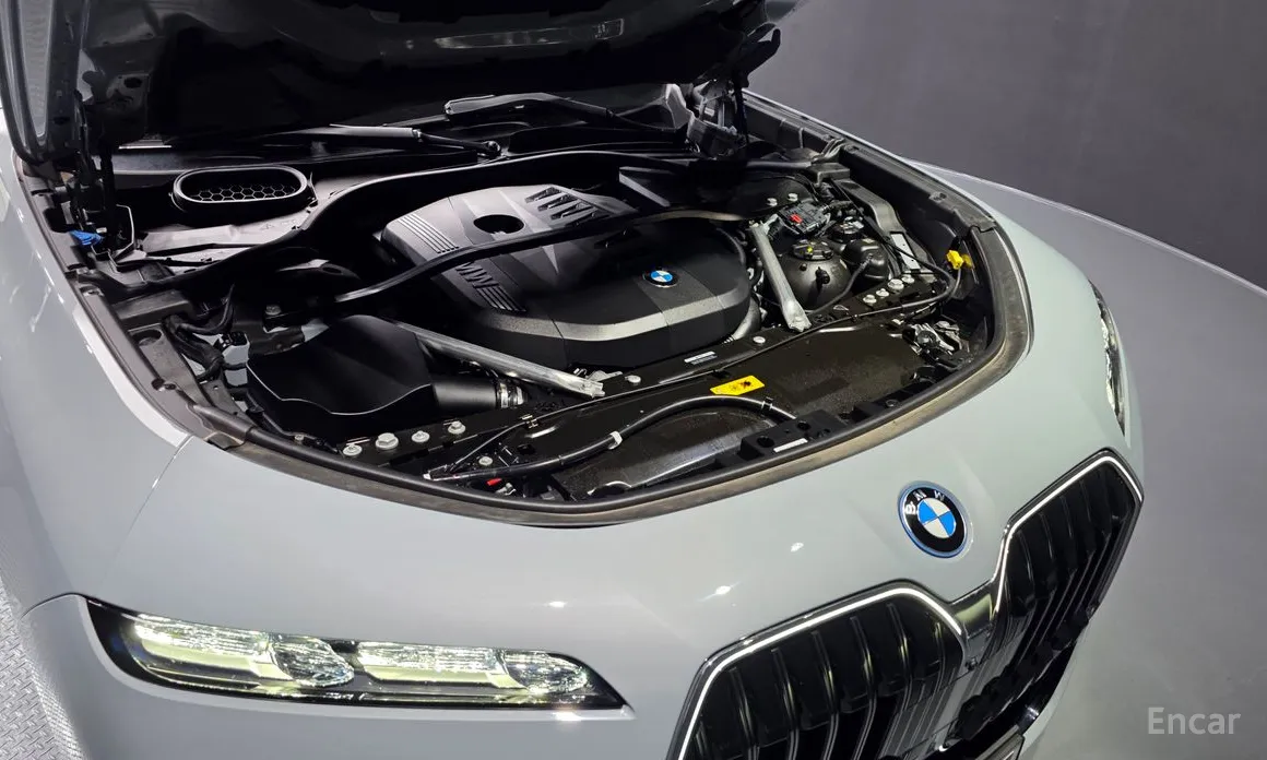 BMW 7 Series, 2025 — фото 6 из 12