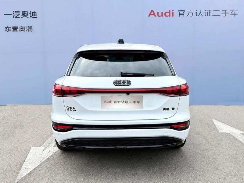 Audi Q6L e-tron, 2025 — фото 3 из 10