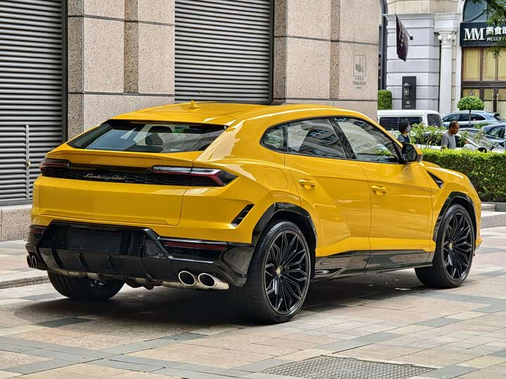Lamborghini Urus SE, 2026 — фото 4 из 9