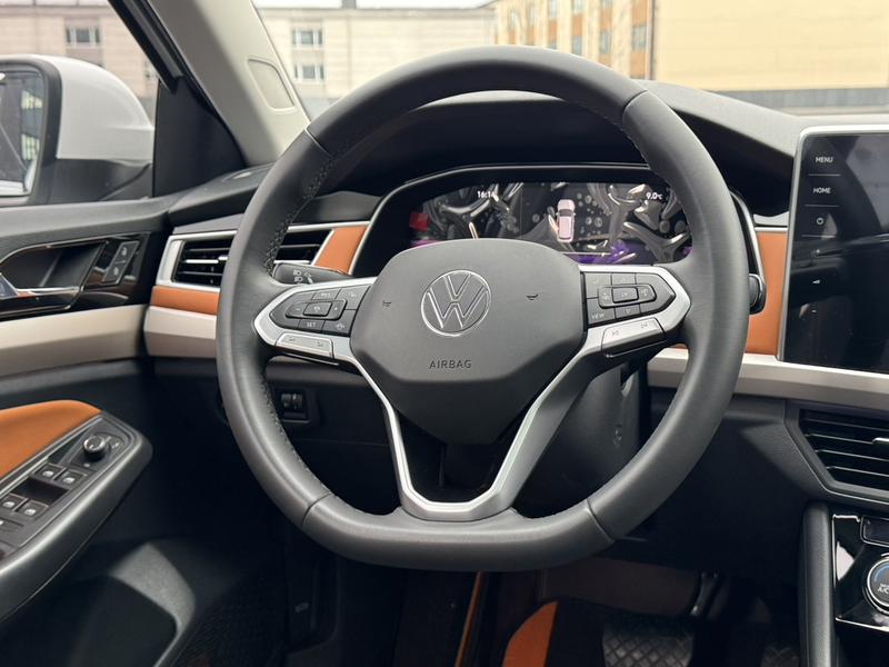 Volkswagen Bora, 2024 — фото 10 из 12