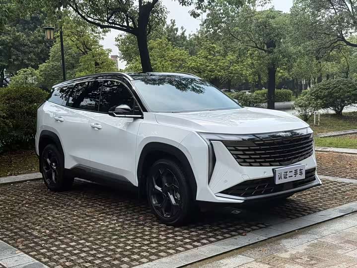 Geely Atlas L, 2023 — фото 3 из 9