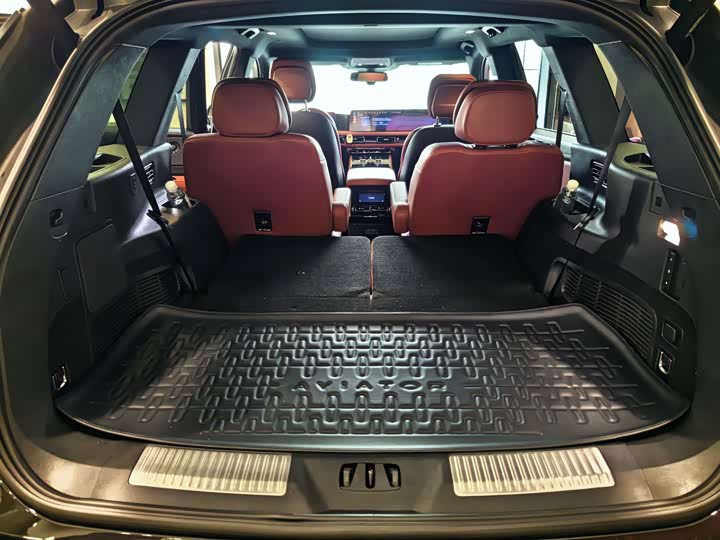 Lincoln Aviator, 2025 — фото 9 из 9